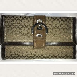 Authentic COACH Signature Trifold Wallet Large